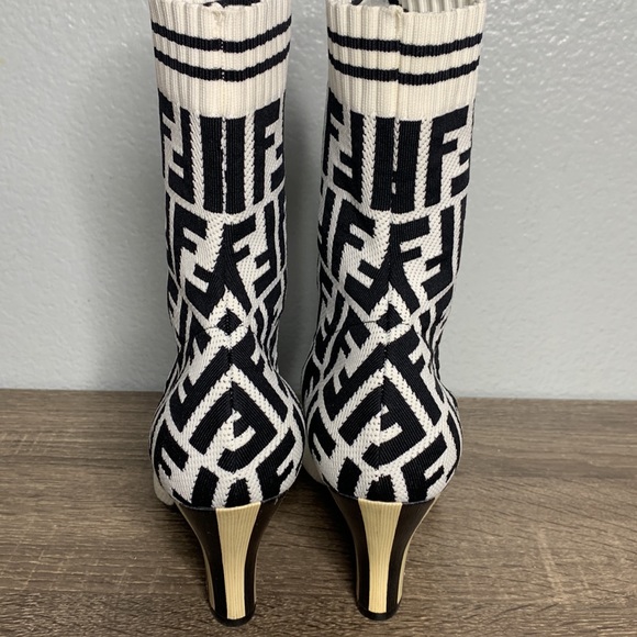 Fendi boots - Picture 3 of 7